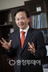 김승수 금호석유화학 중앙연구소장 "변혁기 맞은 고무산업, 두발 앞선다는 각오, 고부가가치 창출 선도"