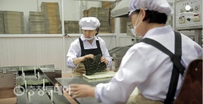 동양식품, 싸군마트21호 | 보령 동양수산, 전통의 맛·풍부한 영양 담은 조미김 개발