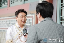 “수동적 관중으로 남을 것인가? 능동적 리더가 될 것인가?“