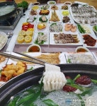 여수돌산활어직매장 | 제철별미 '하모'에 자연산활어회까지...여수맛집 식도락 여행 ‘돌산용궁횟집’