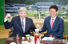 이철우 경북지사, 게리 퓰러 美 오펠라이카 시장 면담..투자방안 논의