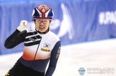 김지홍프로샵 | 김지유, 우승 확신하며 기쁨의 미소