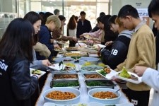 삼육보건대학교 '한 낮의 건강한 카페' 운영