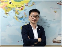 효선생서울관악동작지사 | 리드인학원 동작관악지사 김성민 원장, "독서 통해 성적 향상 도움 받을 수 있어"