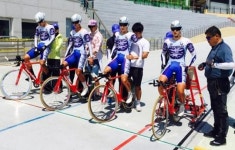 강진군청 사이클 4km단체추발 대회신기록 금빛 페달