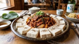 맛을만드는친구들풍년양계장 | 친구들 오면 무조건 이거 하세요…냄비 하나로 끝내는 역대급 두부김치 황금 레시피