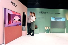 LG전자, '올레드 에보 오브제컬렉션' 더현대서울에 전시