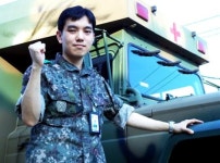 국군복지단공사지구대 | 훈련 중 군의관이 교통사고 환자 구조