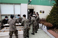 오휘수송지사 | 육군3군지사 수송소대 분대 외출 나가 봉사활동 이웃사랑, 쉼표는 없다