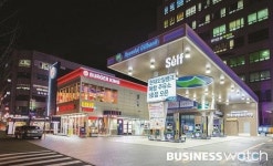 현대오일뱅크직영호남제일주유소주 | '기름만 넣나요?'..살 길 찾는 주유소