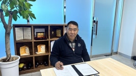 (주)제이디아이로지스 | 이상욱 (주)제이디로지스 대표이사 "아이들이 더 나은 미래를 살 수 있길"