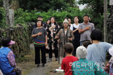 함께 살기 위한 예술, 길 위에서 제주의 '이상'을 그리다
