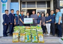 국제열쇠.송월타올조암점 | 국제라이온스협회 354-G제주지구, 용담2동에 쌀 400kg 기탁