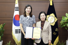 천안시의회, 장세영·유유희 변호사 법률고문 위촉