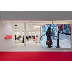 히어로즈원잠실롯데월드몰점 | H&M, 잠실 롯데월드몰점 오픈