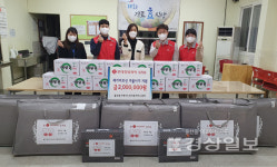 롯데웰푸드(주) 정밀화학울산 | 롯데정밀화학, 울산중구재가노인지원서비스센터 저소득 홀로어르신 48세대에 200만원 상당의 전기매트와 김장김치 전달
