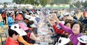 픙기홍삼직판장 | 증평 인삼골 축제 관람객 18만명 몰려