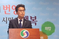 충북 충주, 민주당 '김경욱 단수공천'에 반발…박지우 예비후보 "재심 요청한다"