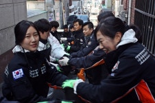 씨유 성남소방서점 | 성남소방서, 사랑의 연탄나눔 봉사활동 실천
