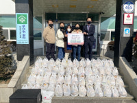 커사랑·맘스프리마켓, 독거노인 도시락 전달