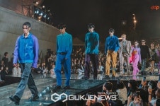 런투서울 | 서울경제진흥원-WWD KOREA-중소기업중앙회, 런웨이투서울 성료