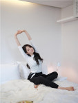뮤브컴퍼니 | 뮤브, 셀럽 신지연과 함께한 브랜드 필름 공개