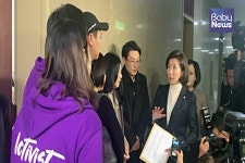 태호·해인이·민식이 부모 만난 원내대표들 "꼭 챙기겠다"