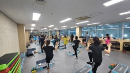 점핑하이 사이동점 | 영월군스포츠클럽, 스포츠로 세대 벽 허문다… ‘바디펌프·점핑하이·골프’ 인기
