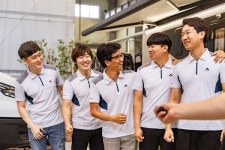 주식회사 알엔씨오토모빌 | 키바 모빌, 프리미엄 모터홈 RCK8를 필두로 프리미엄 캠핑카 시장 본격 공략
