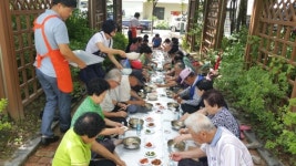 영풍운수 급식소 | 상당구 영운동 , 삼계탕 무료급식 행사 펼쳐