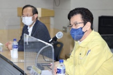 사랑공작소통합심리센터 | 허태정 시장, 코로나19 우울 심리지원 관계자와 소통