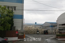 이재갑 고용노동부장관, 금형업체 '(주)오토젠' 방문