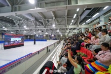 김해시민스포츠센터 빙상장, 이색 무더위 쉼터 개방
