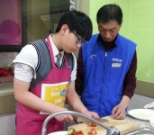 선진테크윈 구내식당 | 삼성테크윈 직원봉사단, 요리 체험 활동