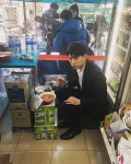 씨엔블루 이종현, 구석진 곳에 앉아 “남자라면 알지, 이 느낌?”