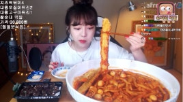 열정분식소 곡반정점 | BJ 슈기 '열정분식소' 떡볶이+대왕 오징어 튀김 먹방 눈길…'맛 볼 수있는 매장 위치는?'