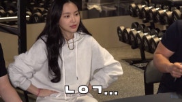 와이지브이컬 | "레깅스계 두 거장의 만남"…에이핑크 손나은, YG 이적→피지컬갤러리 등장