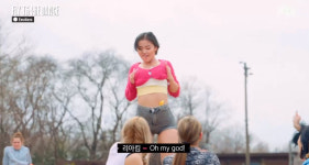 피크닉투더클라우드 | '플라이 투 더 댄스' 페리 파크에서 피크닉&즉석 공연…리정 "동작을 틀려도 너무 행복해" (2)