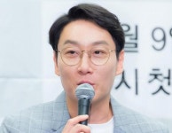 이휘재, 큐브엔터와 결별…"와이프 문정원-쌍둥이와 캐나다 생활 중"
