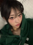 "밤공기 닮은 눈빛으로"…히나, 여행지의 여유→초근접 셀카 몰입감