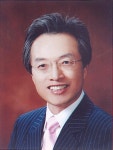 (주)에이치알에스 심팩 | 2015자랑스러운 동국인대상에 최진식 (주)심팩 회장