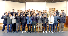 "인삼 소비 침체·이상기후 위기…우수 경작기술 도입 노력"