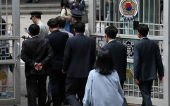퇴직 후 삼성 재취업한 고위공무원…10년간 124명