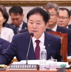 김병원 농협중앙회장 출판기념회 부적절한(?) 행보 ‘눈총’