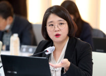 남해화학(주) 용해주유소 | 연초 기름값 불붙는데 정유사 1000% 성과급 잔치…용혜인, 이래도 횡재세 안 걷나
