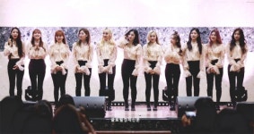 (주)엘에스씨푸드 한영외국어고등학교 | 이달의 소녀(LOONA), '한영외고에 이달의 소녀가 떴습니다!'
