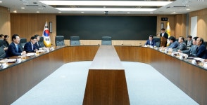 디자인동하화순지사 | 김영록 전남지사, '기후대응' 화순 동복천댐 건설 협조 당부