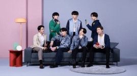 팬들에 의한, 팬들을 위한 'FE'