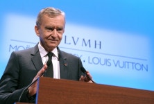 베르나르아르노행당 | 세계 패션계 최고의 부자, LVMH 베르나르 아르노 회장 1위 등극
