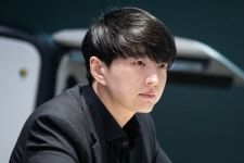 '30대 억만장자' 김병훈, 8개월 만에 2.5조 … 에이피알, 아모레 제치고 뷰티 '1위 등극'